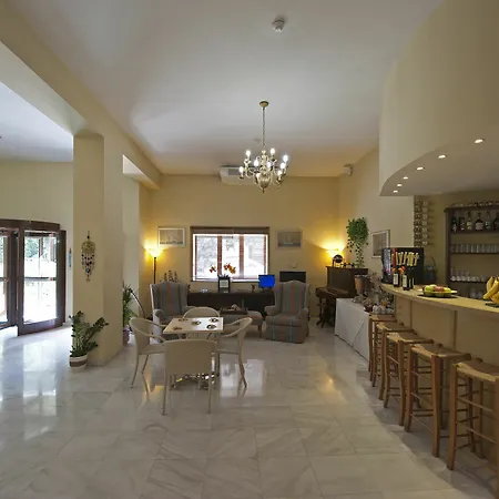 Apart-hotel Efplias 4*
