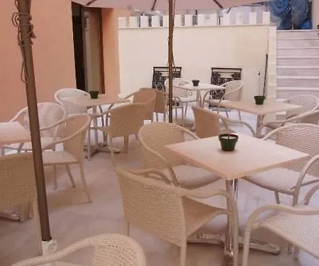 Efplias 4* Piraeus