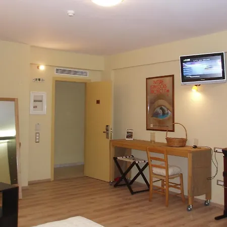 Efplias Aparthotel 4*