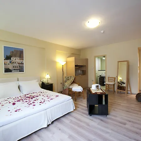 Efplias Aparthotel Piraeus